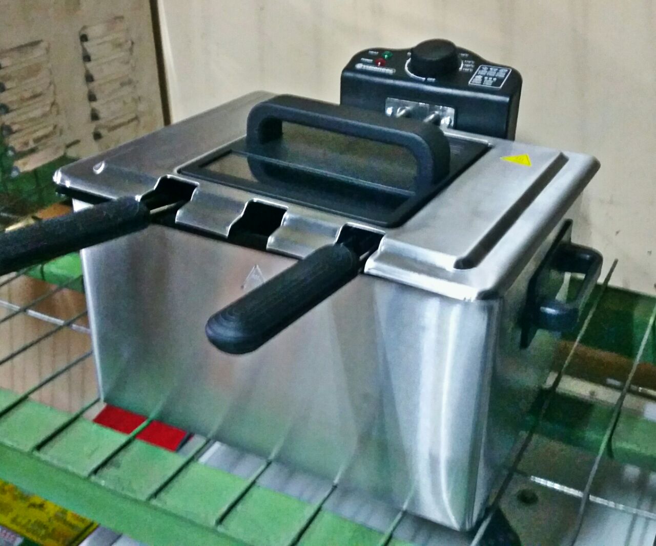 Freidora (Monofasica) 220 Volt / 5 litros 1 Freidora (Monofasica) 220 Volt / 5 litros