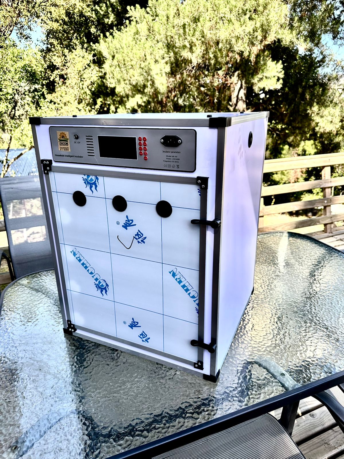 Incubadora Full Automática DucomMaq 272 huevos
